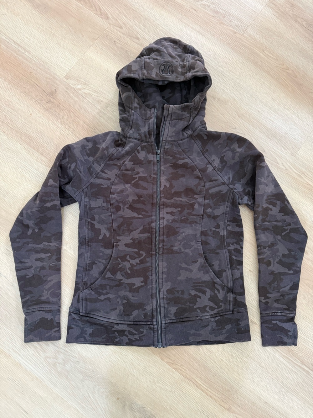 Lululemon Scuba Hoodie *Light Cotton Fleece size 10